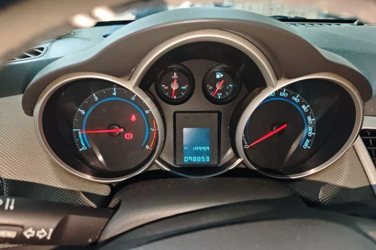 Used Chevrolet Cruze 2009 1.6L SE MT Instrument Cluster