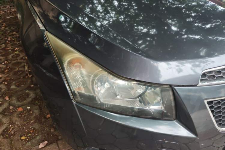 Used Chevrolet Cruze 2009 1.6L SE MT Right Front Headlight