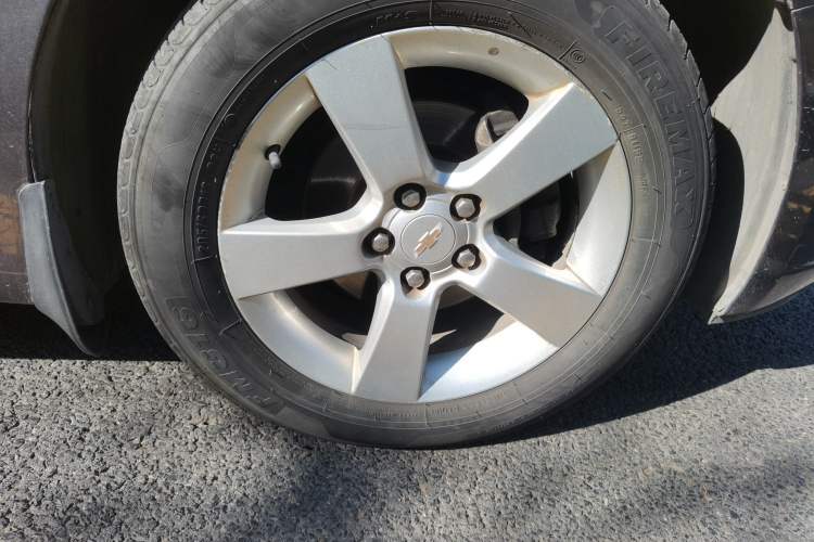 Used Chevrolet Cruze 2009 1.8L SX Automatic Right Front Wheel Hub