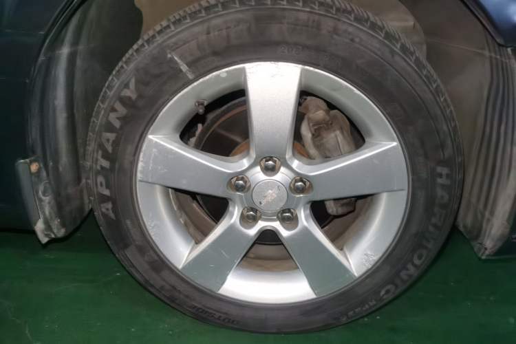 Used Chevrolet Cruze 2009 1.8L SX Automatic Right Front Wheel Hub