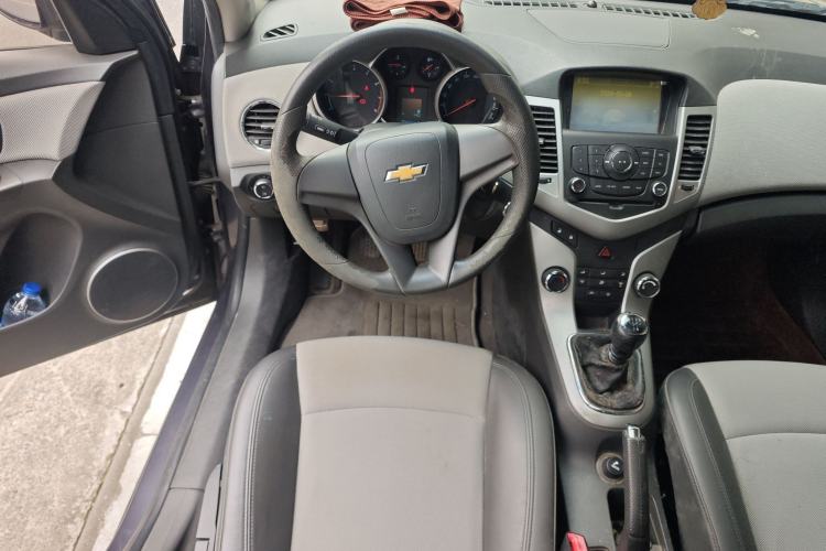 Used Chevrolet Cruze 2009 1.6L SE MT Steering Wheel