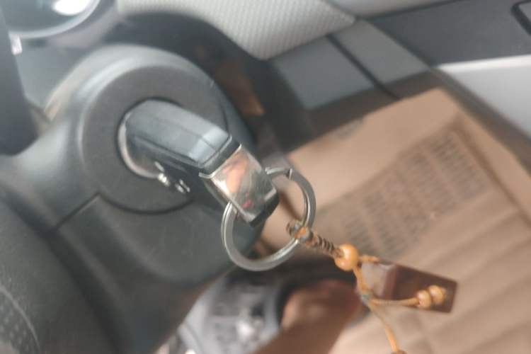 Used Chevrolet Cruze 2009 1.6L SL MT Vehicle Key
