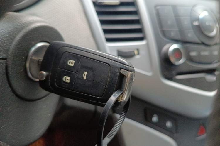 Used Chevrolet Cruze 2009 1.8L SE AT Vehicle Key