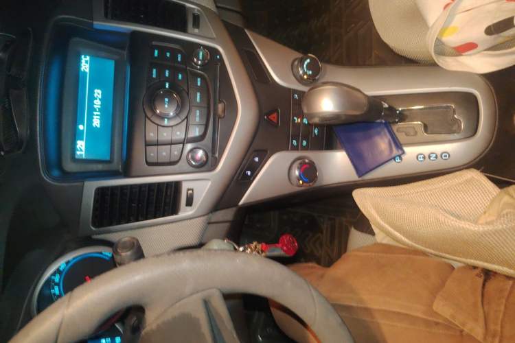 Used Chevrolet Cruze 2009 1.8L SE AT Audio And AC Panel