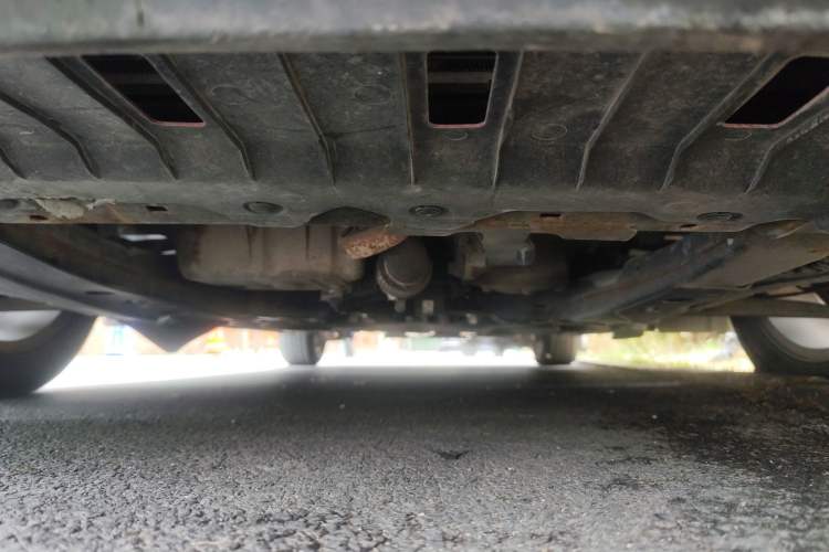 Used Chevrolet Cruze 2009 1.6L SE MT Chassis Front