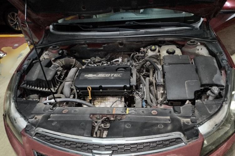 Used Chevrolet Cruze 2009 1.6L SE Automatic Engine Bay