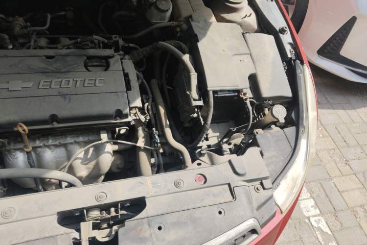 Used Chevrolet Cruze 2009 1.6L SE Automatic Engine Bay Left