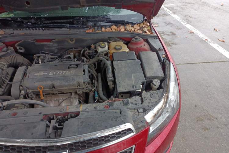 Used Chevrolet Cruze 2009 1.8L SE AT Engine Bay Left