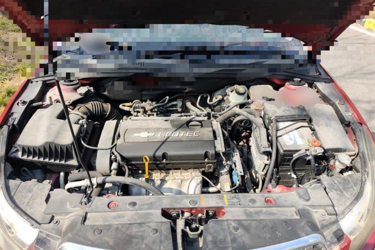 Used Chevrolet Cruze 2009 1.6L SE MT Engine Bay