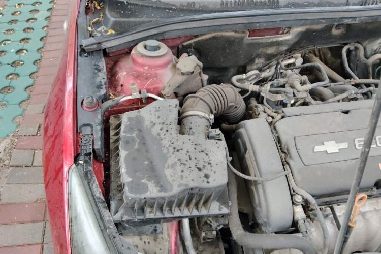 Used Chevrolet Cruze 2009 1.6L SE Automatic Engine Bay Right