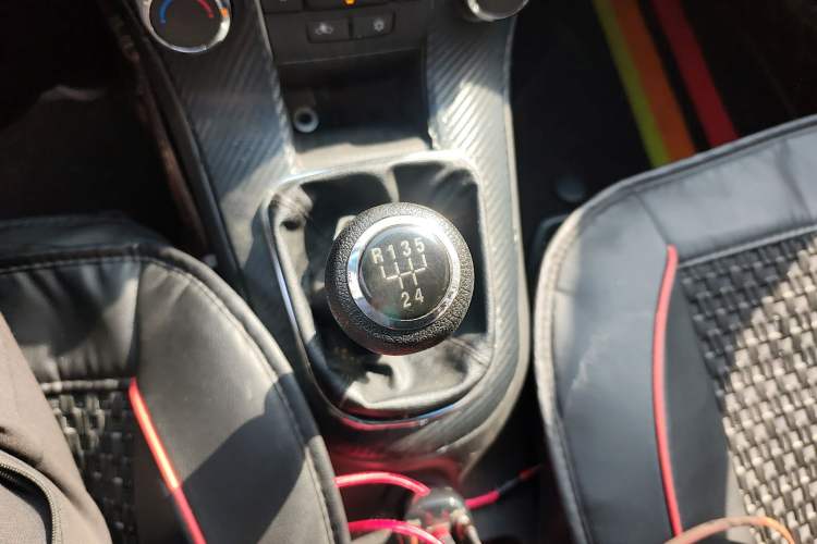 Used Chevrolet Cruze 2009 1.6L SE MT Gear Lever