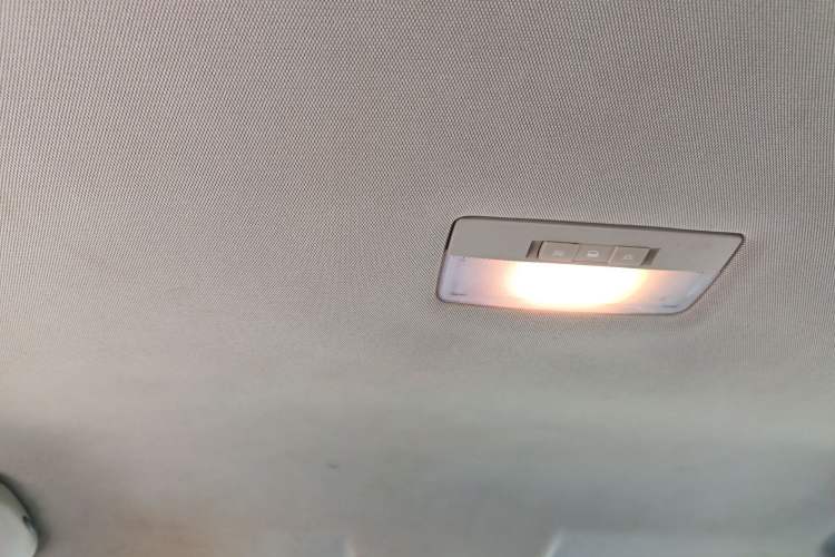 Used Chevrolet Cruze 2009 1.6L SL MT Headliner