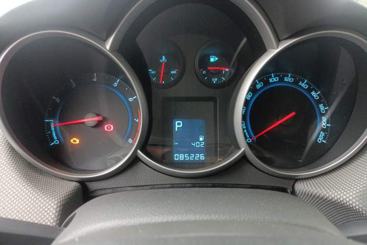 Used Chevrolet Cruze 2009 1.8L SE AT Instrument Cluster