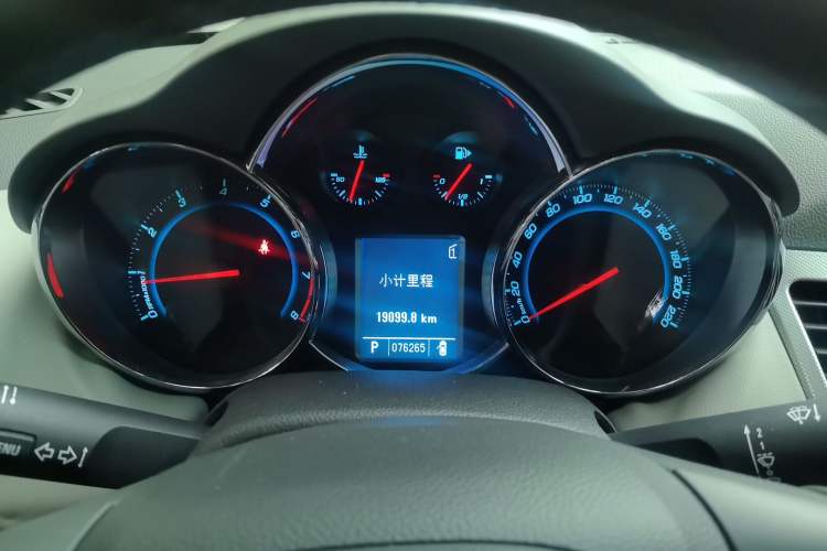 Used Chevrolet Cruze 2009 1.8L SX Automatic Instrument Cluster