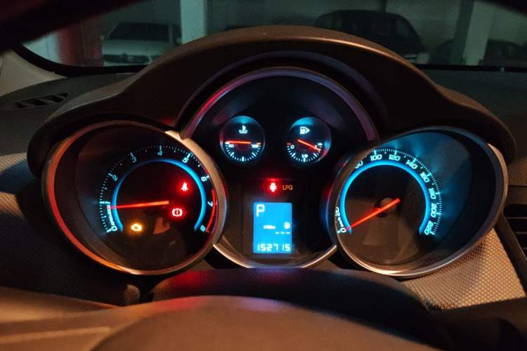 Used Chevrolet Cruze 2009 1.6L SE Automatic Instrument Cluster