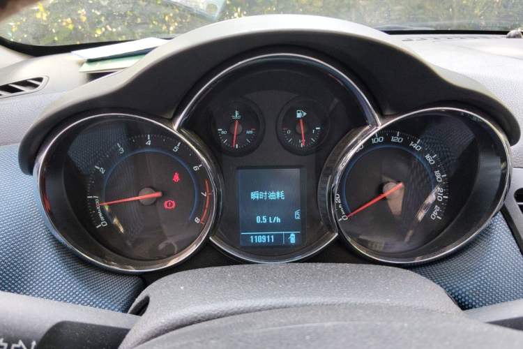 Used Chevrolet Cruze 2009 1.6L SE MT Instrument Cluster