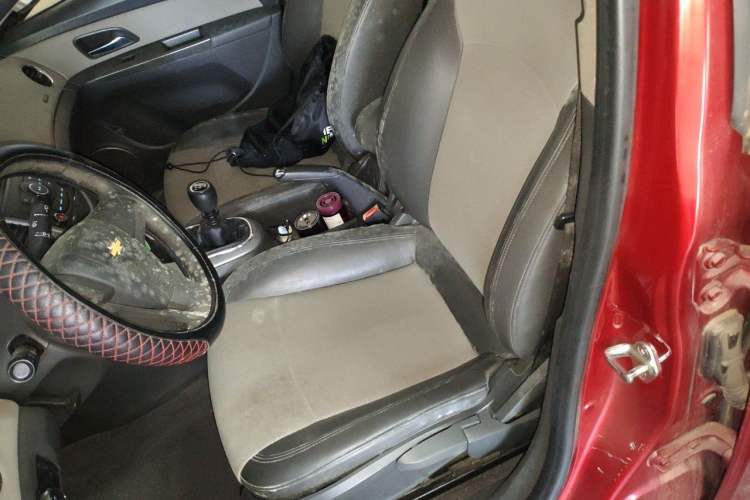 Used Chevrolet Cruze 2009 1.6L SE MT Left Front Seat