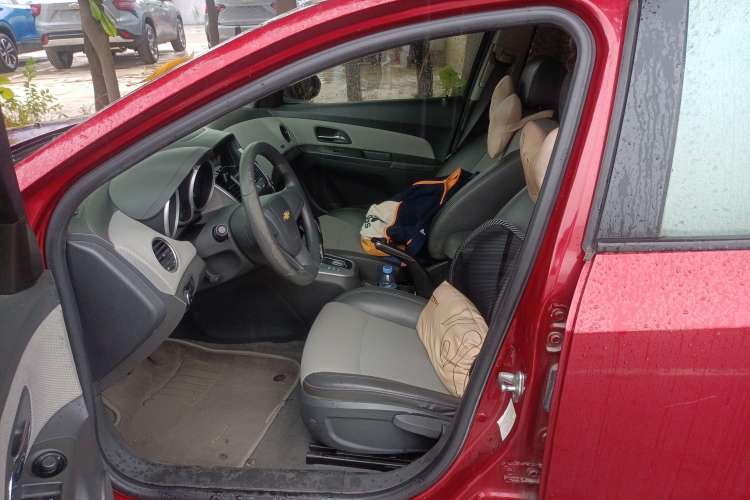 Used Chevrolet Cruze 2009 1.8L SE AT Left Front Seat
