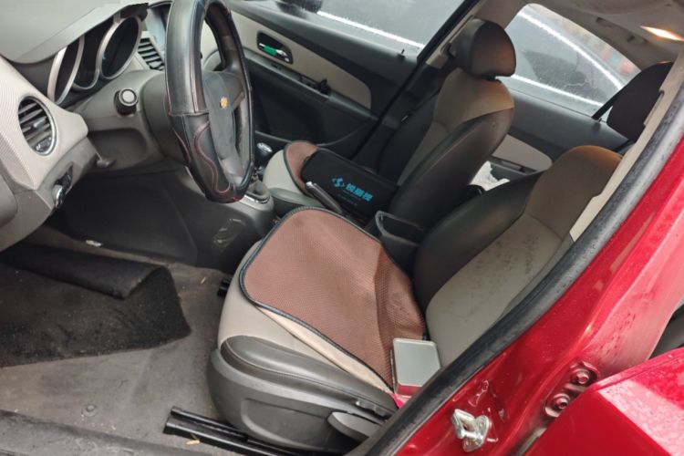 Used Chevrolet Cruze 2009 1.6L SE MT Left Front Seat