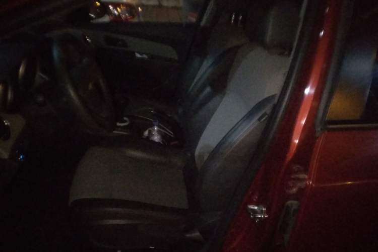 Used Chevrolet Cruze 2009 1.6L SE MT Left Front Seat