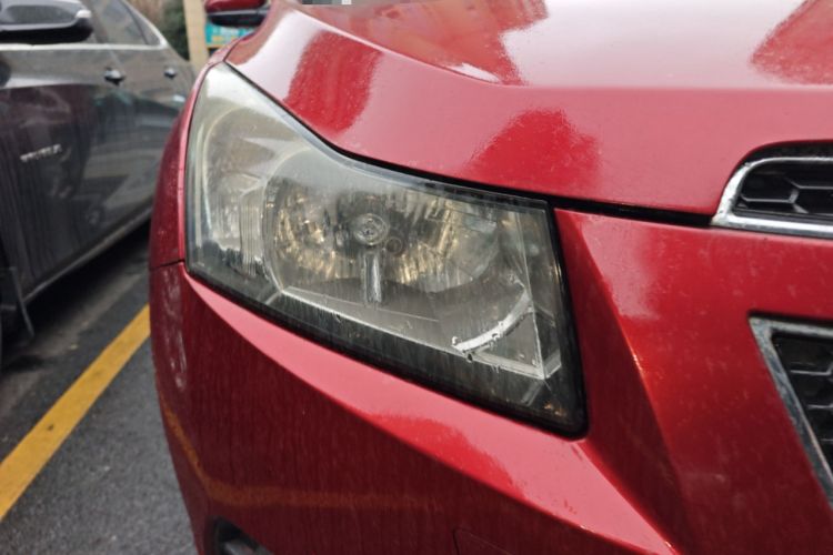 Used Chevrolet Cruze 2009 1.6L SE MT Right Front Headlight