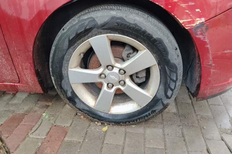 Used Chevrolet Cruze 2009 1.6L SE Automatic Right Front Wheel Hub