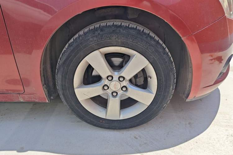 Used Chevrolet Cruze 2009 1.8L SX Automatic Right Front Wheel Hub