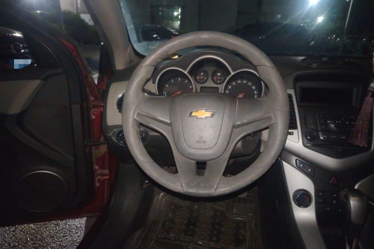 Used Chevrolet Cruze 2009 1.8L SE AT Steering Wheel