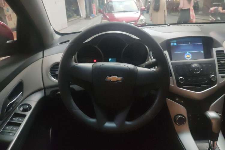 Used Chevrolet Cruze 2009 1.8L SE AT Steering Wheel