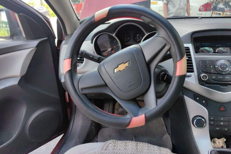 Used Chevrolet Cruze 2009 1.6L SE MT Steering Wheel