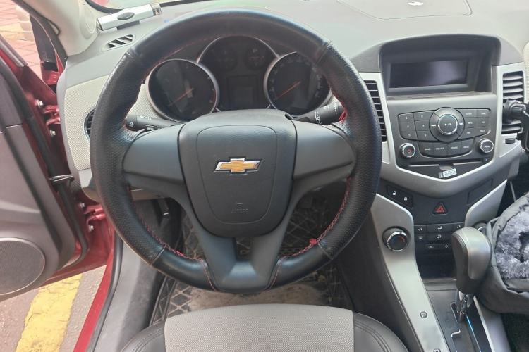 Used Chevrolet Cruze 2009 1.8L SE AT Steering Wheel