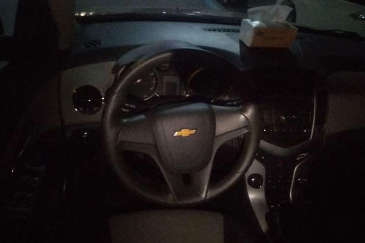 Used Chevrolet Cruze 2009 1.6L SE MT Steering Wheel