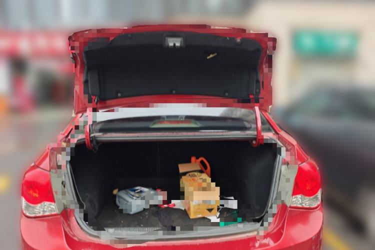 Used Chevrolet Cruze 2009 1.6L SE MT Trunk