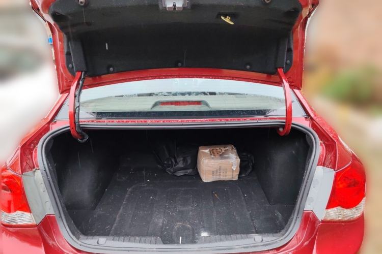 Used Chevrolet Cruze 2009 1.6L SE Automatic Trunk