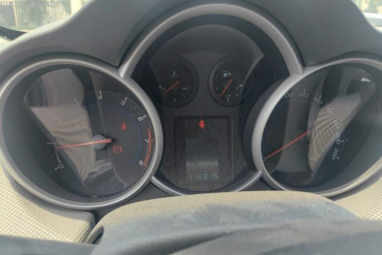 Used Chevrolet Cruze 2009 1.6L SE MT Instrument Cluster