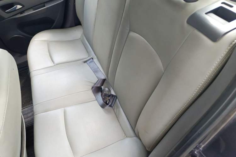 Used Chevrolet Cruze 2009 1.6L SL MT Left Rear Seat