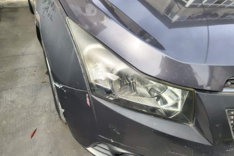 Used Chevrolet Cruze 2009 1.6L SE MT Right Front Headlight