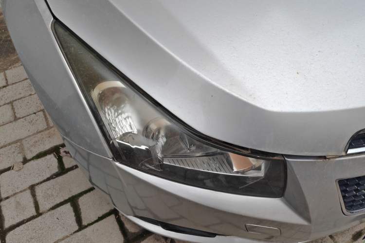 Used Chevrolet Cruze 2009 1.6L SE MT Right Front Headlight