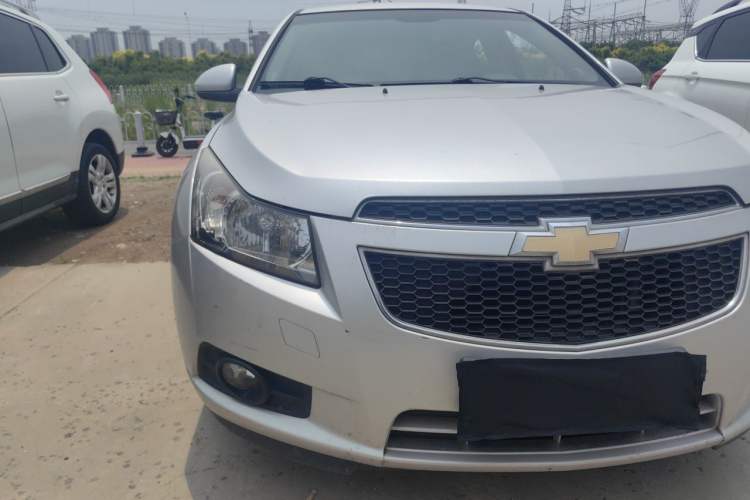 Used Chevrolet Cruze 2009 1.6L SE MT Right Front Headlight