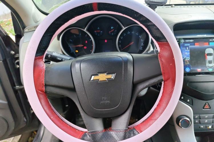 Used Chevrolet Cruze 2009 1.6L SL MT Steering Wheel