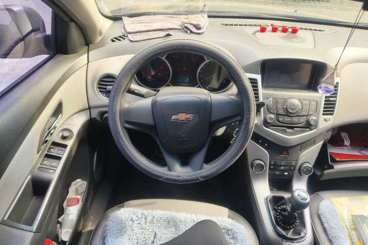 Used Chevrolet Cruze 2009 1.6L SE MT Steering Wheel