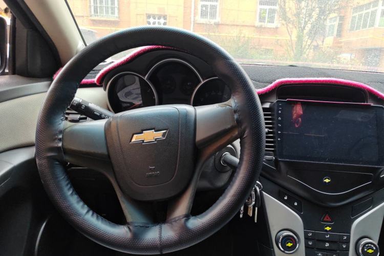 Used Chevrolet Cruze 2009 1.6L SE MT Steering Wheel