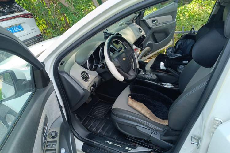 Used Chevrolet Cruze 2009 1.6L SE Automatic Driver Seat