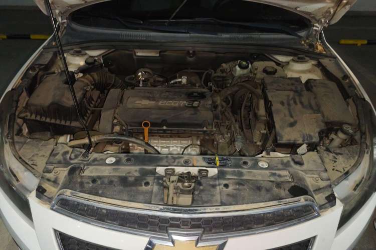 Used Chevrolet Cruze 2009 1.8L SX Automatic Engine Bay