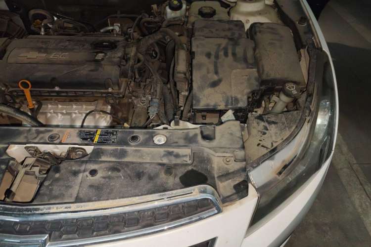 Used Chevrolet Cruze 2009 1.8L SX Automatic Engine Bay Left