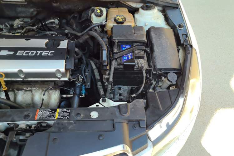 Used Chevrolet Cruze 2009 1.6L SE MT Engine Bay Left
