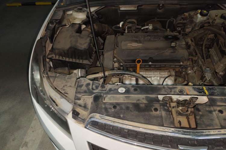Used Chevrolet Cruze 2009 1.8L SX Automatic Engine Bay Right