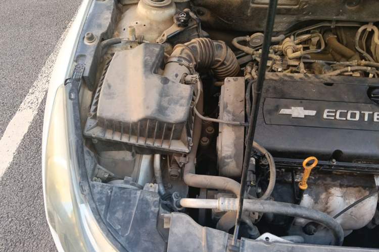 Used Chevrolet Cruze 2009 1.6L SE MT Engine Bay Right