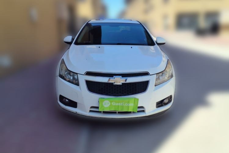 Used Chevrolet Cruze 2009 1.6L SE MT Front