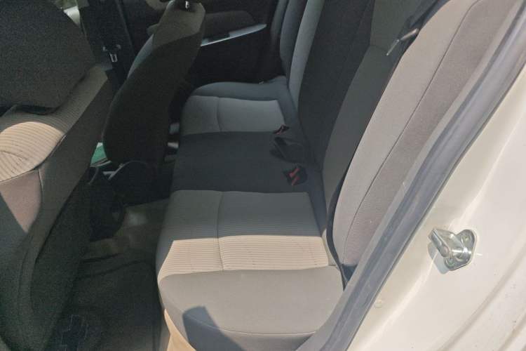 Used Chevrolet Cruze 2009 1.6L SE MT Left Rear Seat
